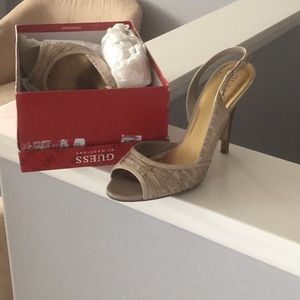 Guess by Marciano nude heel